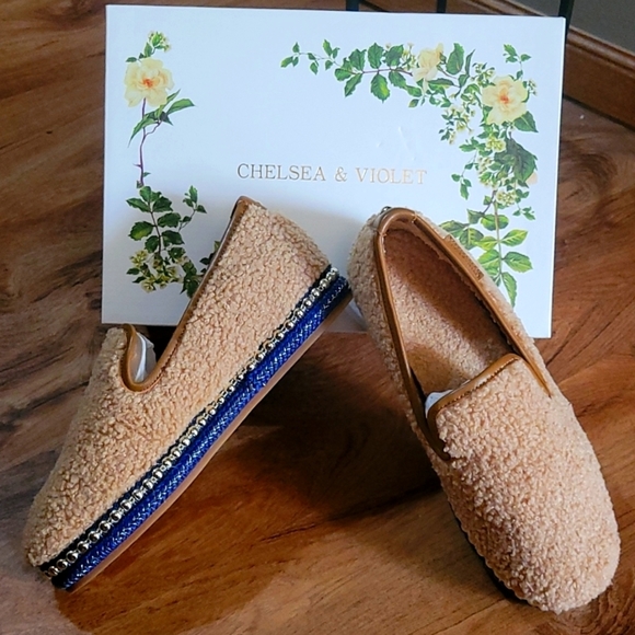 Chelsea & Violet Shoes - CHELSEA & VIOLET CV- CONNIE STYLE - SIZE 8.5 NW/BOX - VERY 🥰 CUTE!